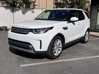 2019 Land Rover Discovery HSE photo 3