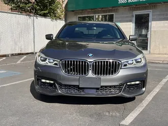 2016 BMW 7 Series 750i xDrive photo 2