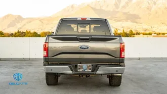 2015 Ford F150 SuperCrew Cab photo 4