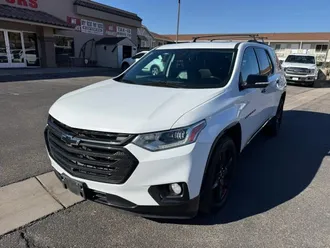 2021 Chevrolet Traverse photo 3