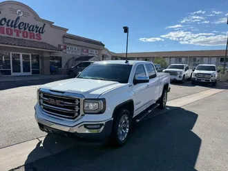 2017 GMC Sierra 1500 Crew Cab photo 2