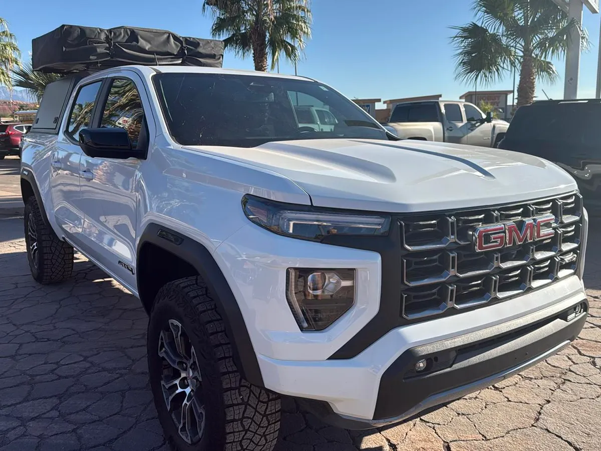 2024 GMC Canyon