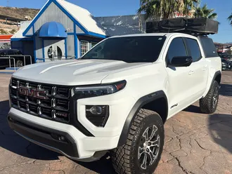 2024 GMC Canyon photo 7