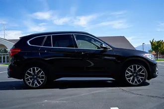 2021 BMW X1 photo 4