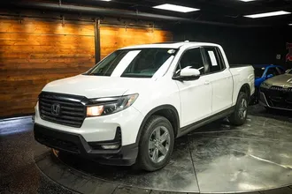 2023 HONDA RIDGELINE photo 2