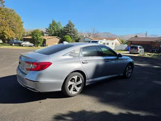 2020 Honda Accord Sedan photo 4