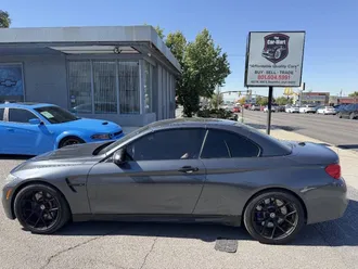 2017 BMW M4 photo 2