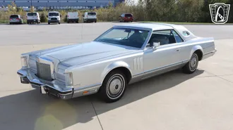 1978 Lincoln Mark V photo 2