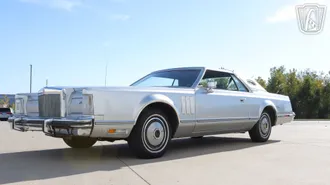 1978 Lincoln Mark V photo 4