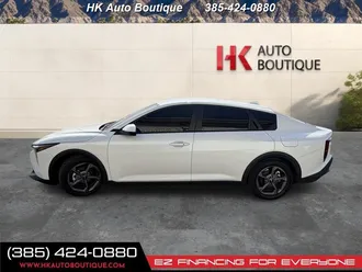 2025 Kia K4 LXS photo 2
