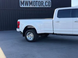 2022 Ford F-450SD photo 4