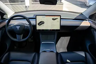Model Y 17