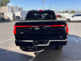 2023 Ford F-150 Lightning Platinum photo 6