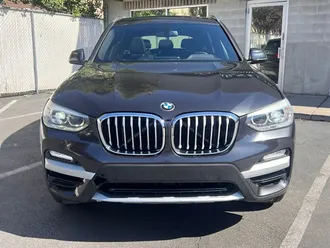 2018 BMW X3 xDrive30i photo 2