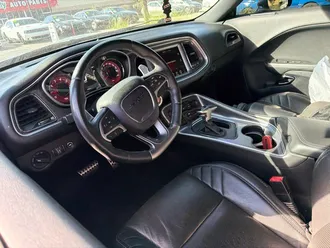 2016 Dodge Challenger photo 3