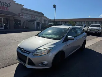 2012 Ford Focus photo 2