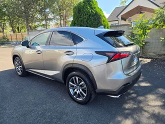 2016 Lexus NX 200t photo 3