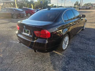 2011 BMW 3 Series photo 6