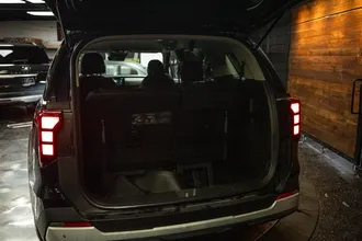 2025 KIA CARNIVAL photo 7