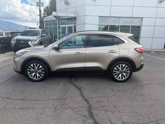 2021 Ford Escape photo 2