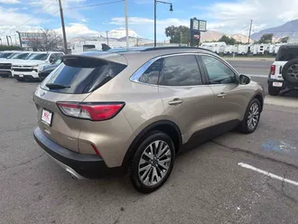 2021 Ford Escape photo 5
