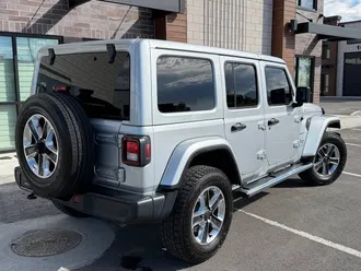 2023 Jeep Wrangler photo 5