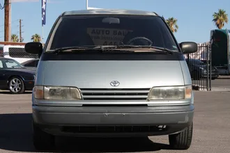 1991 Toyota Previa photo 3