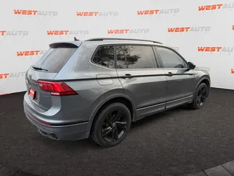 2023 Volkswagen Tiguan photo 5