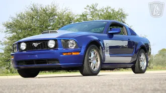 2005 Ford Mustang photo 3