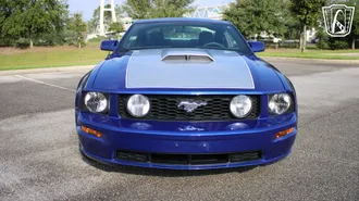2005 Ford Mustang photo 7