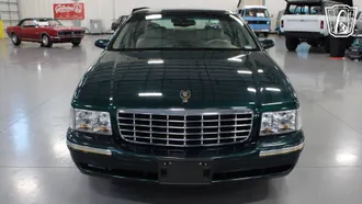 1999 Cadillac DeVille photo 2