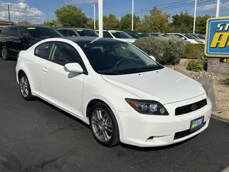 2010 Scion tC photo 2