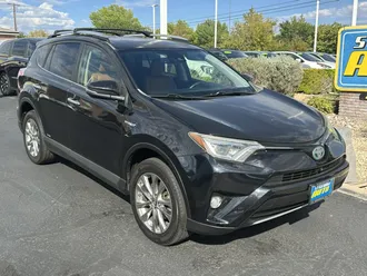 2017 Toyota RAV4 Hybrid photo 2