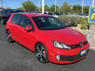 2010 Volkswagen GTI photo 2