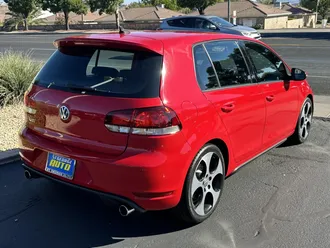 2010 Volkswagen GTI photo 4