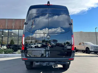 2025 Mercedes-Benz Sprinter 2500 photo 5