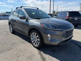 2021 Ford Escape photo 3