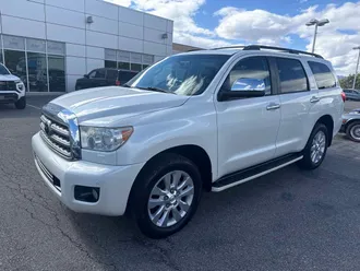 2013 Toyota Sequoia photo 2