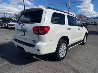 2013 Toyota Sequoia photo 6