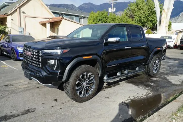 2023 GMC Canyon Crew Cab