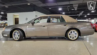 2003 Cadillac DeVille photo 2