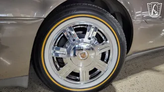 2003 Cadillac DeVille photo 6
