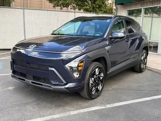 2025 Hyundai KONA SEL photo 3