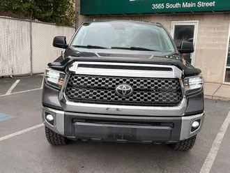 2019 Toyota Tundra SR5 photo 2