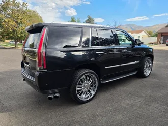 2017 Cadillac Escalade photo 5