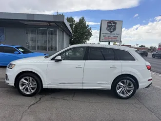 2022 Audi Q7 photo 2