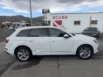 2022 Audi Q7 photo 6