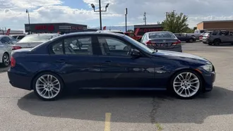 2011 BMW 3 Series photo 4