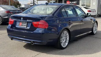 2011 BMW 3 Series photo 5