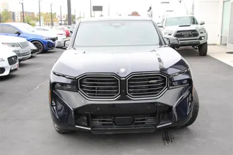 2025 BMW XM photo 4